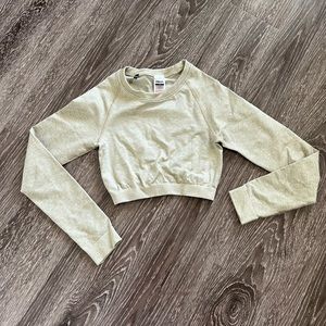 Gymshark oatmeal cream women’s long sleeve crop top